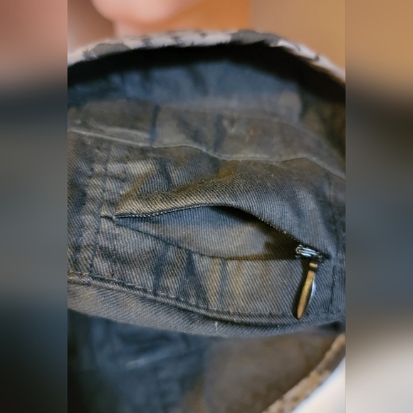 BNWT - No Bad Ideas Bucket Hat Sz S/M - Picture 2 of 8